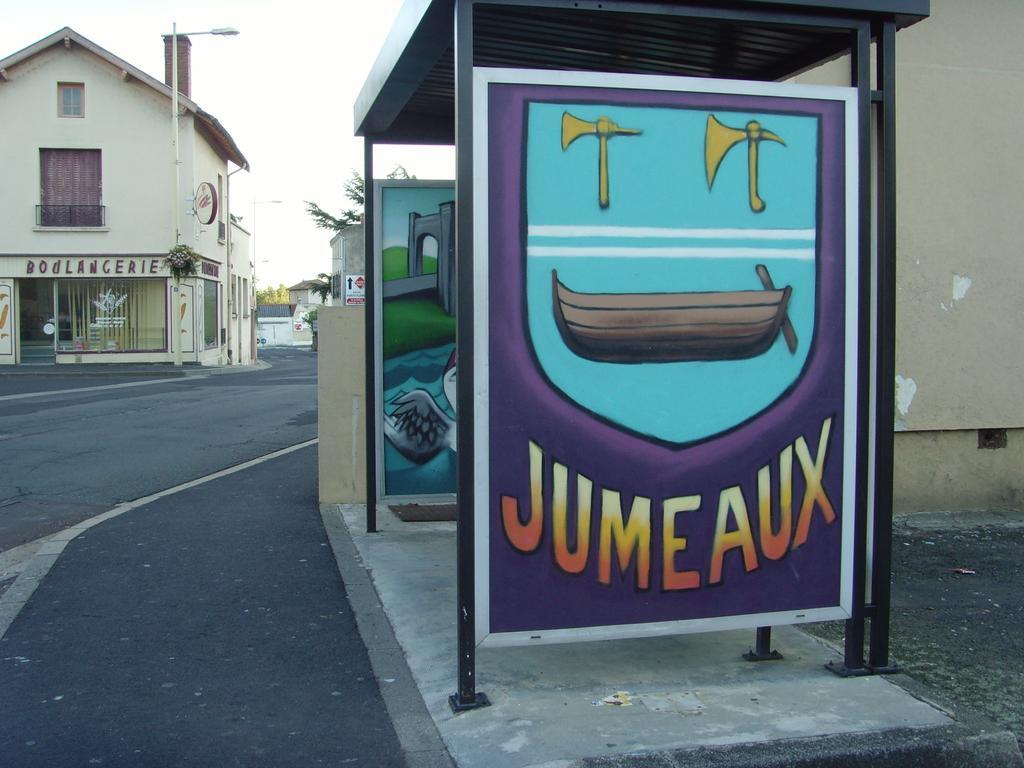 Le Bravard Jumeaux Exteriér fotografie
